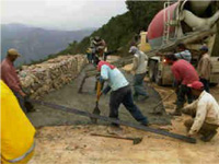 Reparaciones en la vía a la Cascada del Vino : LaraTurismo